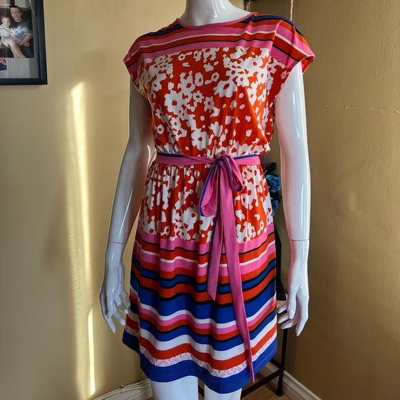 Joy Joy Dresses & Skirts - Joy Joy Women’s Tie Waist Dress SZ Small